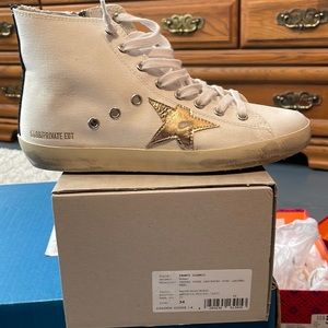 Golden goose. Brand new with tags. Size 36. Francy classic.